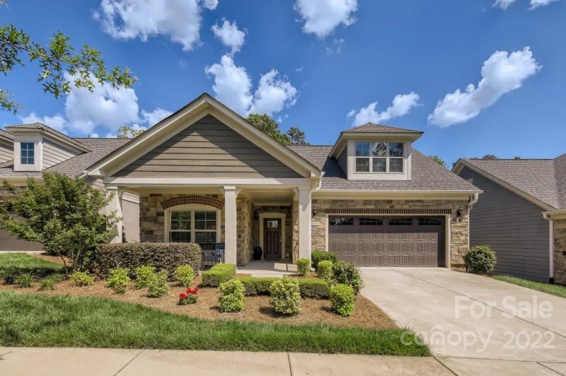 Property image 2 at 8109 Parknoll Drive, Huntersville, NC 28078