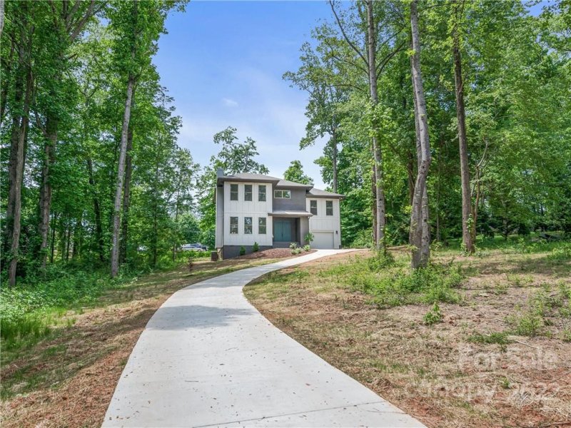 Property image 4 at 21 Copper Mill Court, Candler, NC 28715