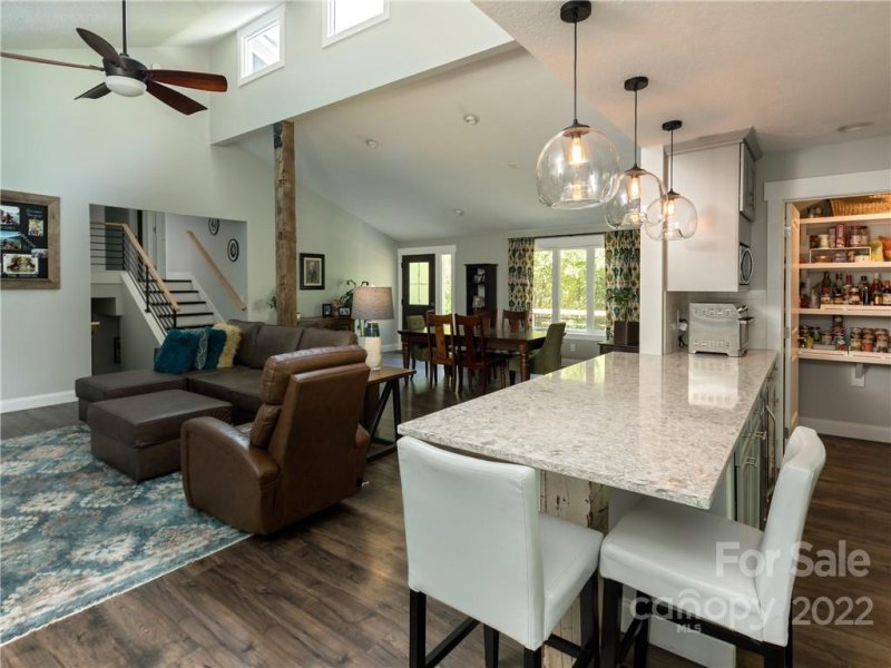 Property image 2 at 64 Ballantree Drive, Asheville, NC 28803