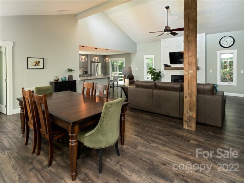 Property image 4 at 64 Ballantree Drive, Asheville, NC 28803