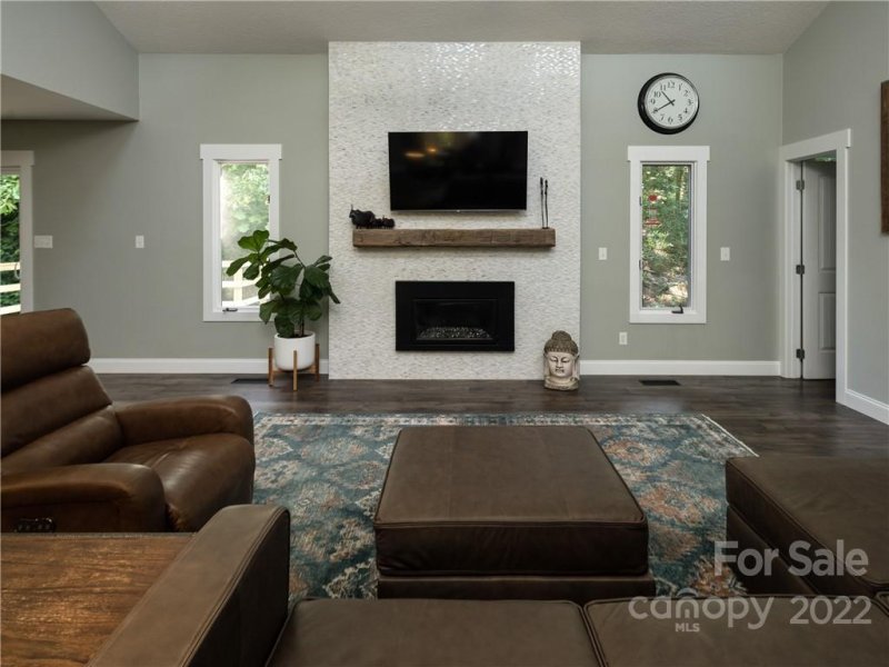 Property image 5 at 64 Ballantree Drive, Asheville, NC 28803