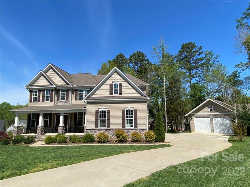 112 Timberfalls Court