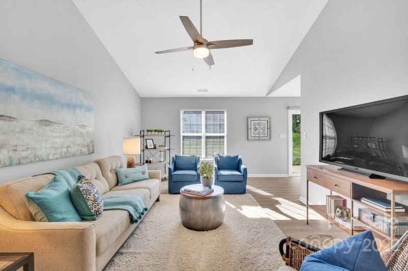 Property image 5 at 1339 Long Grass Court, Charlotte, NC 28216