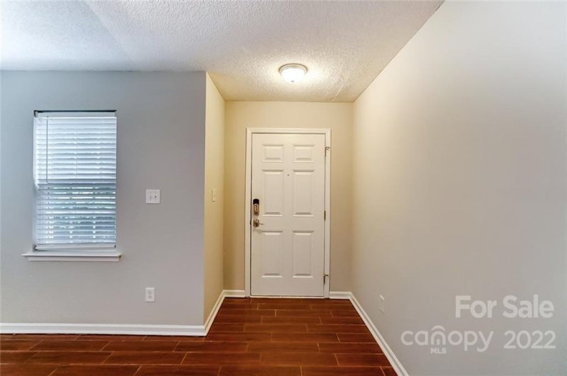 Property image 2 at 5820 Lawnmeadow Drive, Charlotte, NC 28216