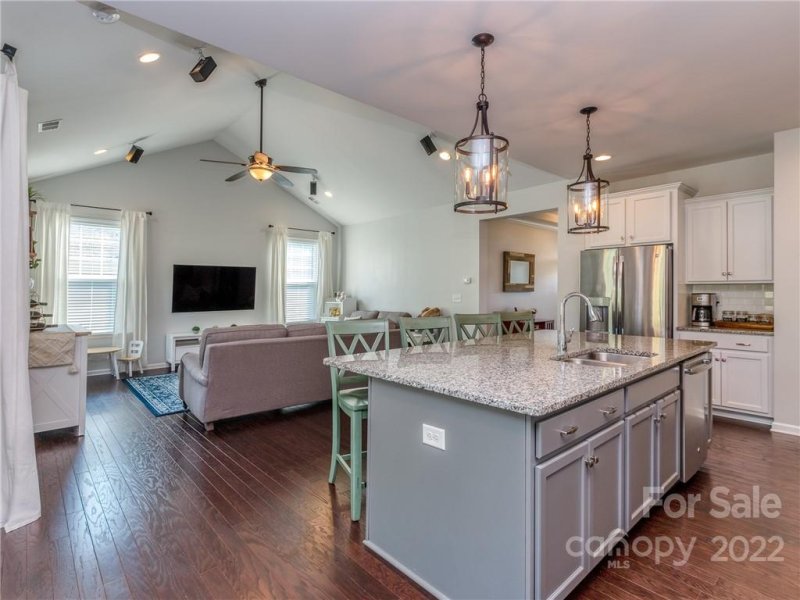 Property image 2 at 11139 Damson Plum Lane, Charlotte, NC 28215