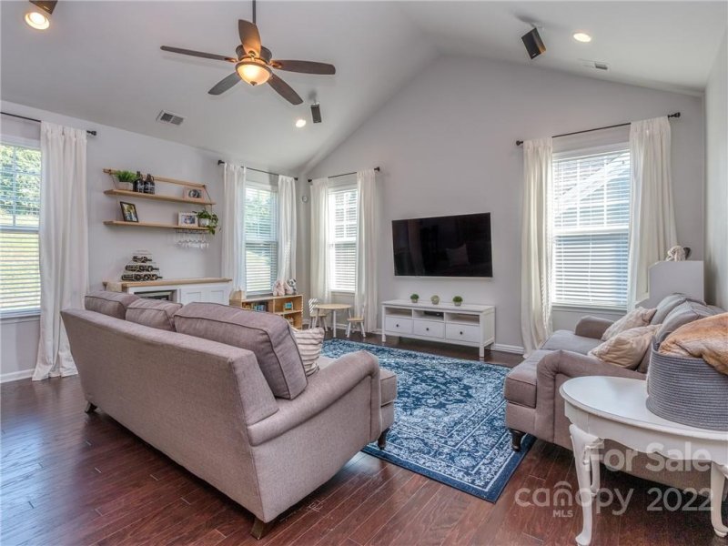 Property image 4 at 11139 Damson Plum Lane, Charlotte, NC 28215