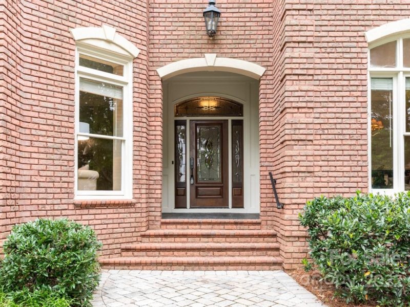 Property image 3 at 8816 Lake Challis Lane, Charlotte, NC 28226