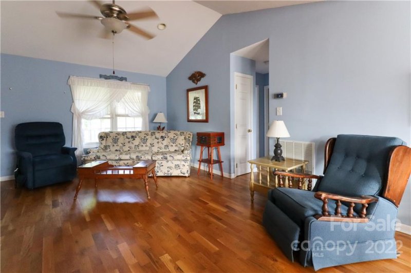 Property image 5 at 102 Ridge Brook Drive, Weaverville, NC 28787