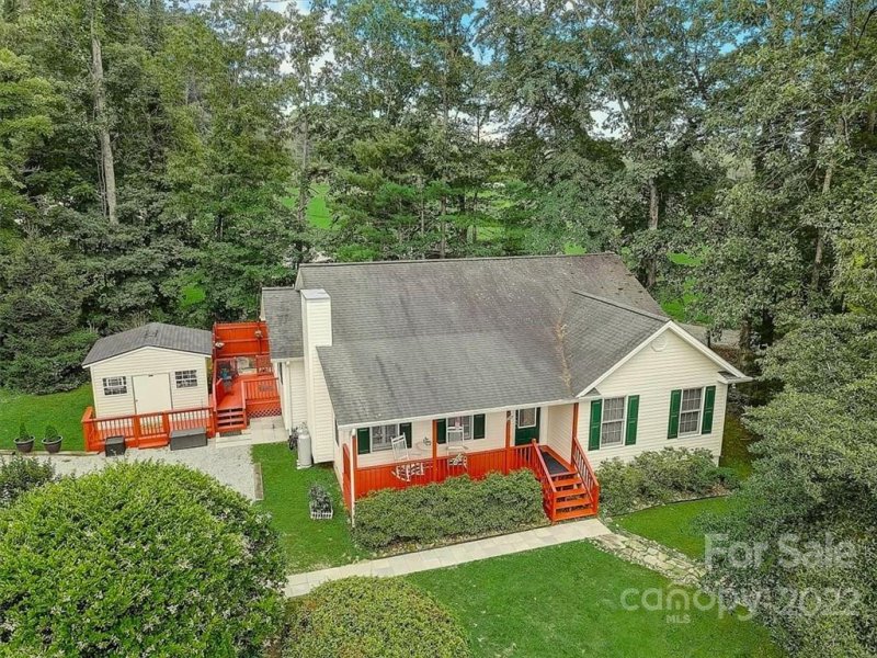 Property image 4 at 326 Lake Circle Drive, Hendersonville, NC 28792