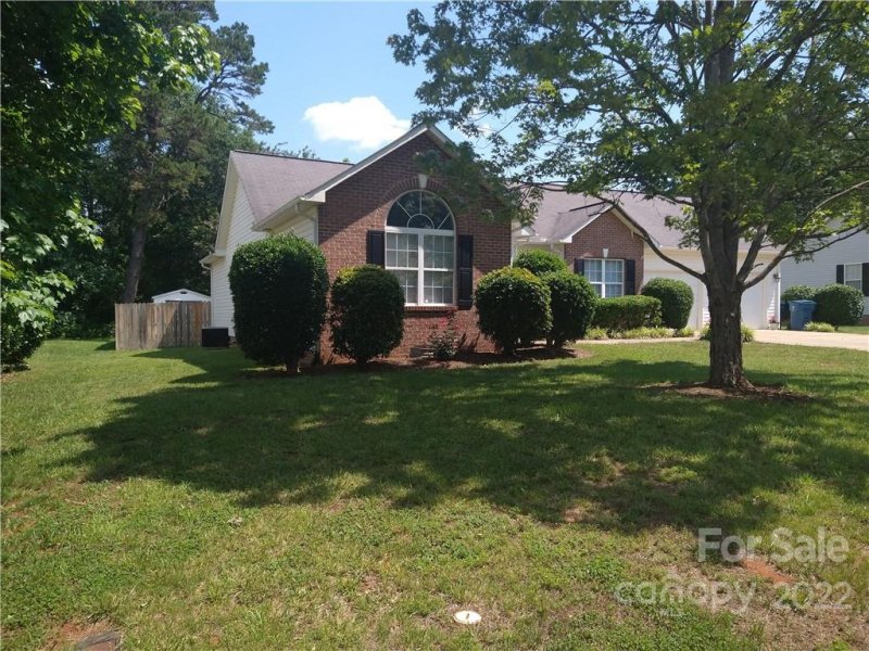 Property image 2 at 3240 St Vincent Drive, Claremont, NC 28610