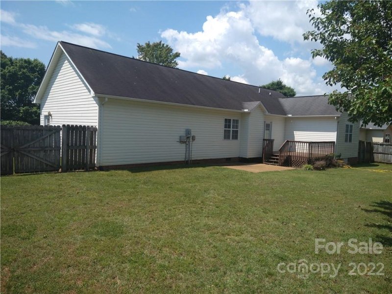 Property image 4 at 3240 St Vincent Drive, Claremont, NC 28610