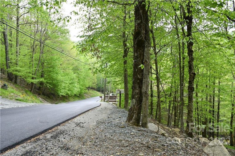 Property image 5 at 153 Hornbeam Road, Beech Mountain, NC 28604