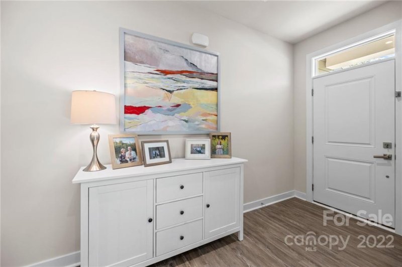 Property image 4 at 10386 Paper Birch Drive, Charlotte, NC 28215