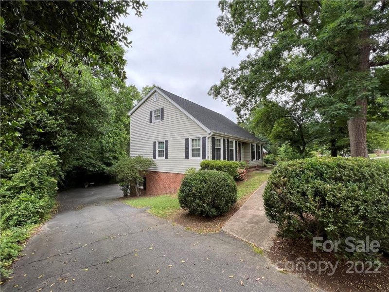 Property image 4 at 902 Sprucewood Street, Kannapolis, NC 28081