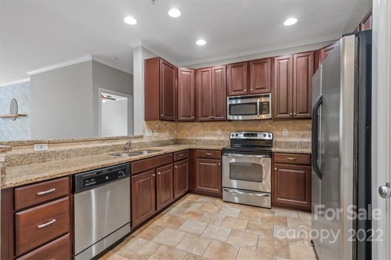 Property image 3 at 1000 Woodlawn Road, Charlotte, NC 28209