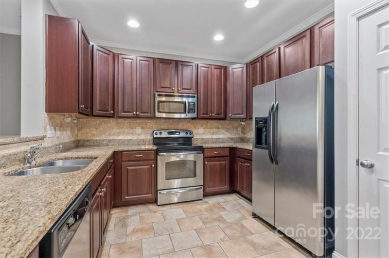 Property image 5 at 1000 Woodlawn Road, Charlotte, NC 28209