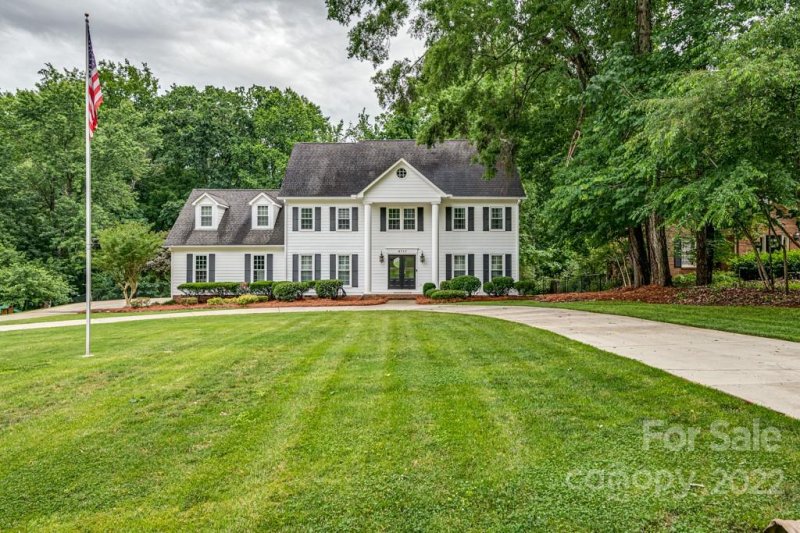 Property image 2 at 8717 Scarsdale Drive, Mint Hill, NC 28227