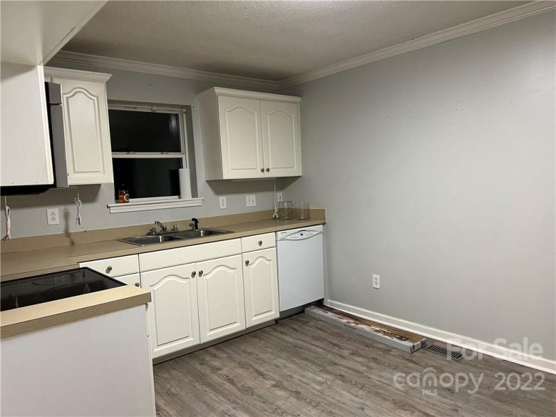 Property image 5 at 1 Maple Avenue, Gastonia, NC 28054