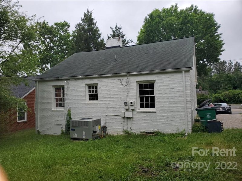 Property image 2 at 2429 Commonwealth Avenue, Charlotte, NC 28205