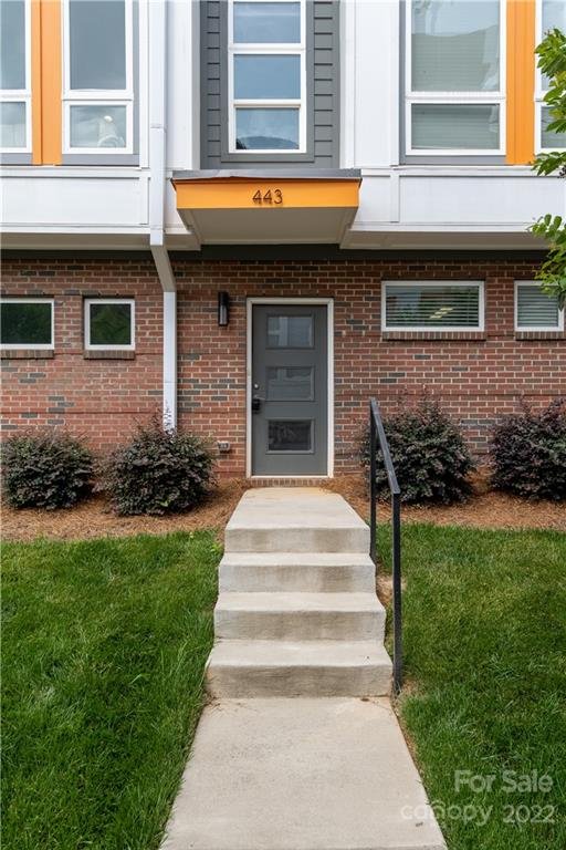 Property image 3 at 443 Southend Crossing Lane, Charlotte, NC 28203