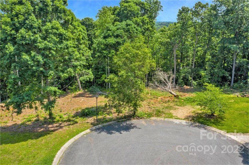 2101 Highland View Lane