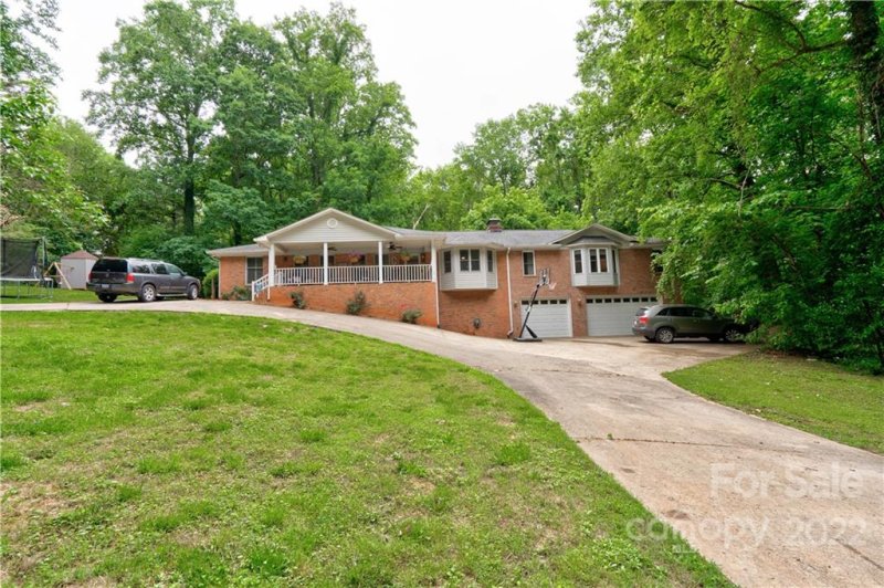 Property image 2 at 1201 Hunting Ridge Drive, Belmont, NC 28012