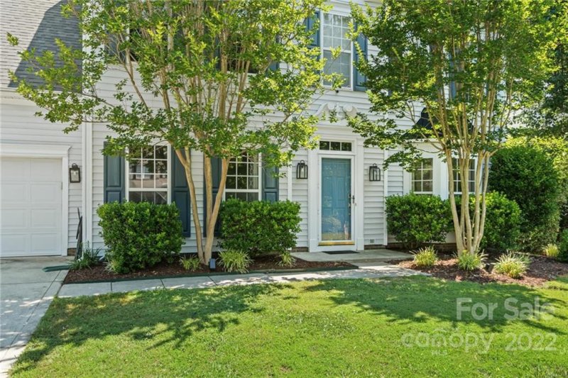 Property image 2 at 213 Gabriel Drive, Mooresville, NC 28115