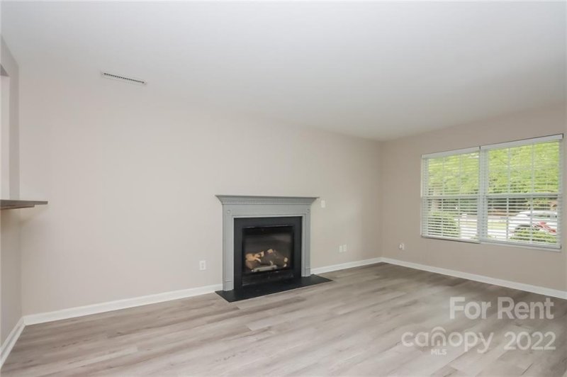 Property image 4 at 1720 Long Paw Lane, Charlotte, NC 28214