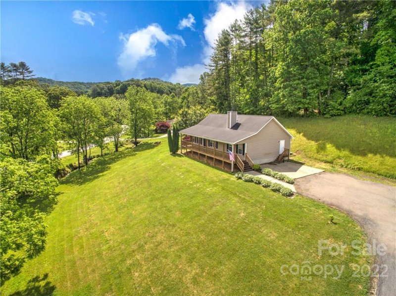 Property image 2 at 618 Brook Knoll Circle, Weaverville, NC 28787