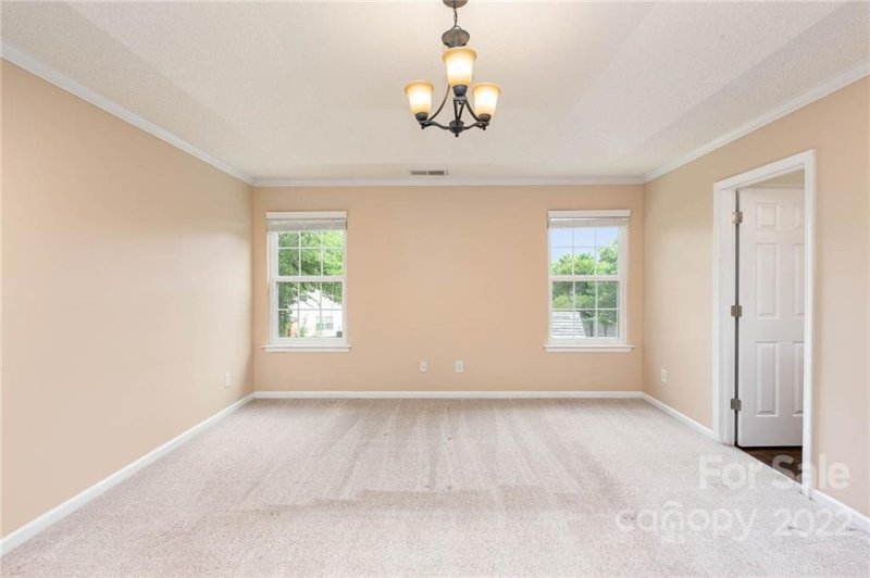 Property image 5 at 10300 Wakerobin Lane, Charlotte, NC 28213