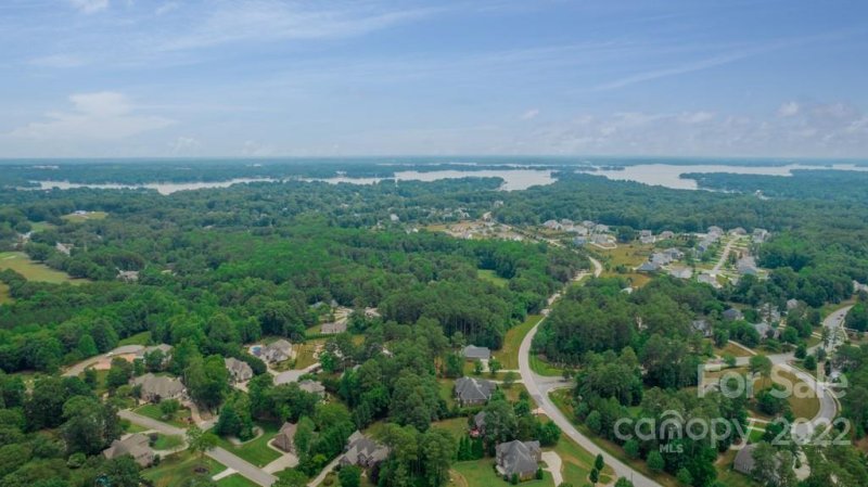 Property image 4 at 113 Pine Mist Drive, Mooresville, NC 28117