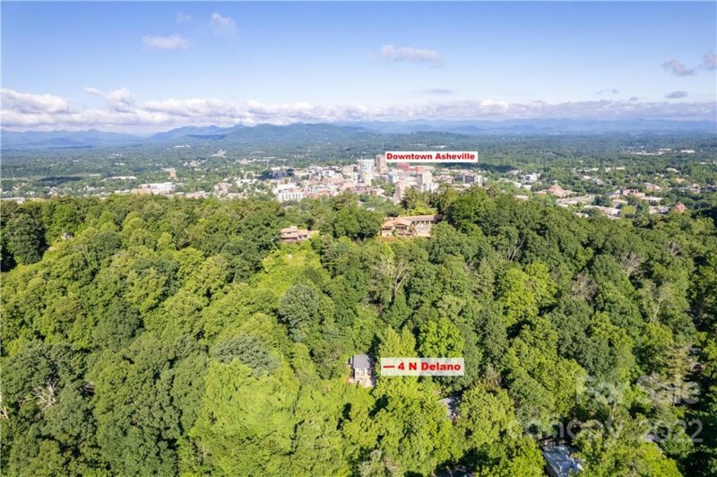 Property image 5 at 4 N Delano Road, Asheville, NC 28805
