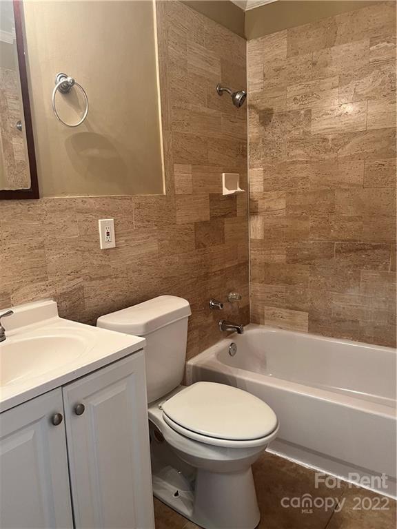 Property image 5 at 820 West Boulevard, Charlotte, NC 28203