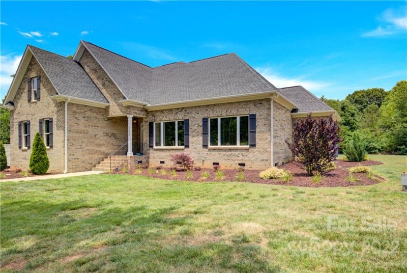 Property image 2 at 1025 Maremont Court, Weddington, NC 28104