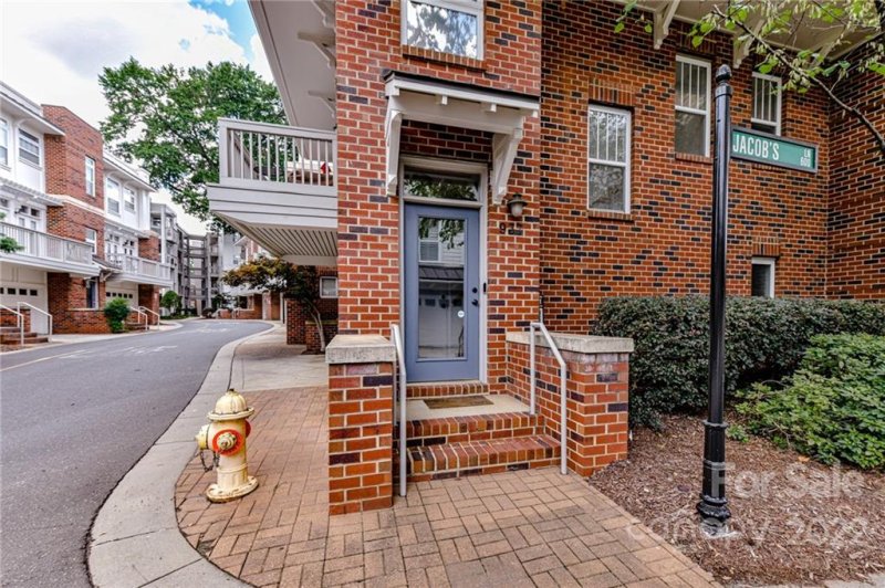 Property image 2 at 937 Gracie Way, Charlotte, NC 28204