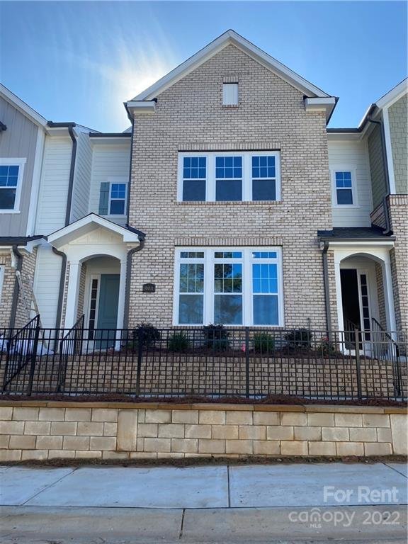 Property image 2 at 10011 Wayfair Meadow Court, Charlotte, NC 28277