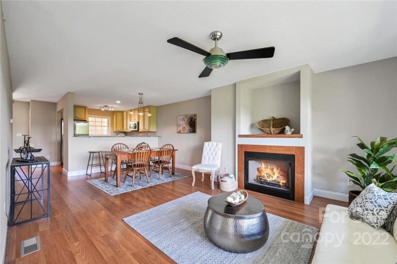 Property image 5 at 29 Rotunda Circle, Asheville, NC 28806