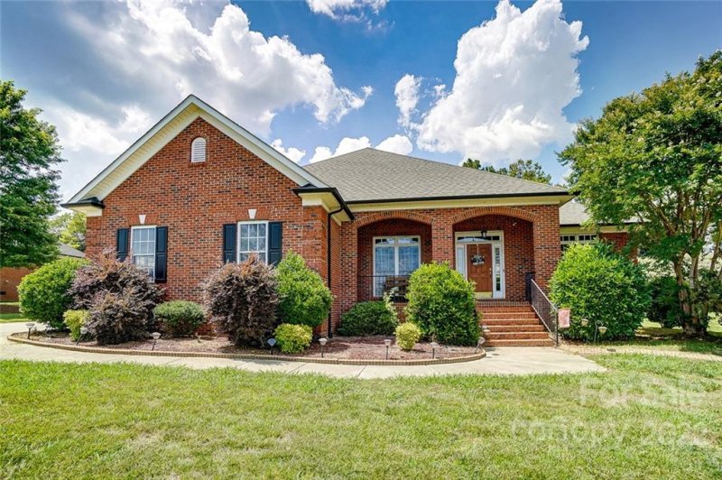 Property image 2 at 7920 Grimsby Circle, Harrisburg, NC 28075