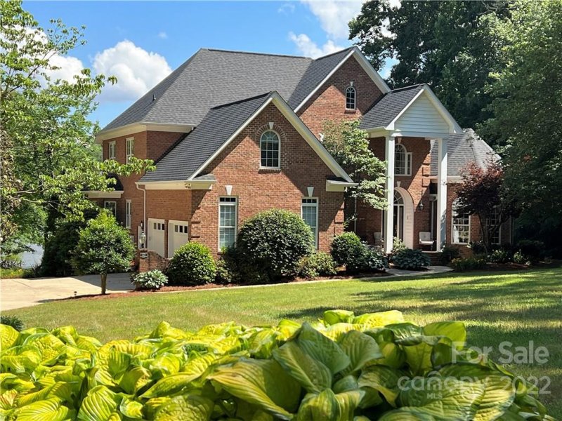 Property image 2 at 902 Waterview Lane, Monroe, NC 28110