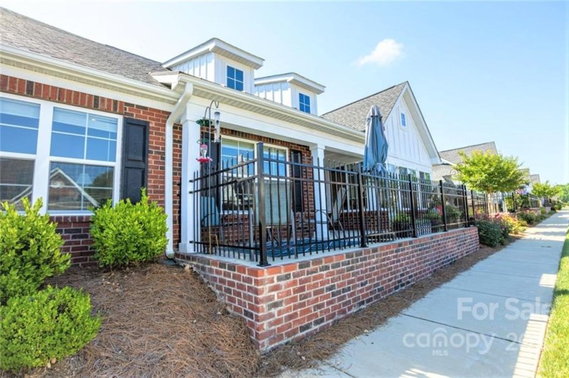 Property image 3 at 125 Adelaide Way, Rock Hill, SC 29732