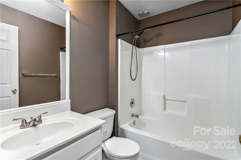 Property image 5 at 9919 Aventide Lane, Charlotte, NC 28215