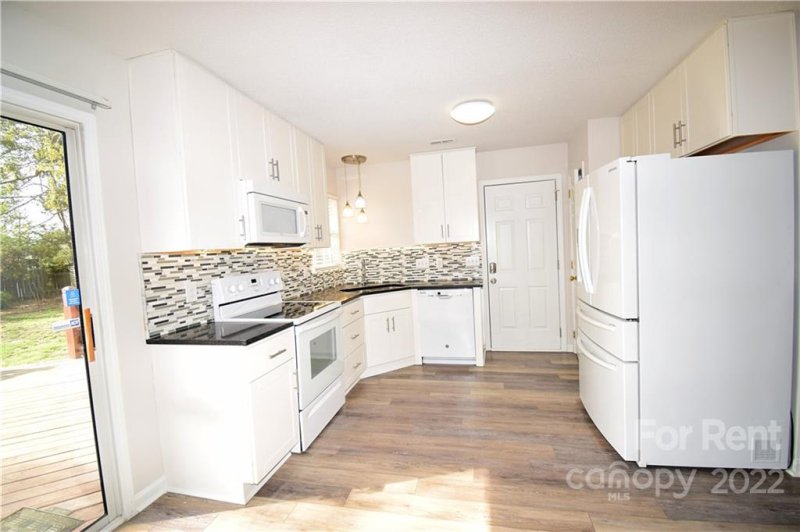 Property image 2 at 1908 Safflower Circle, Charlotte, NC 28262