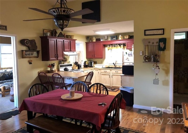 Property image 4 at 192 Black Pine Road, Newland, NC 28657