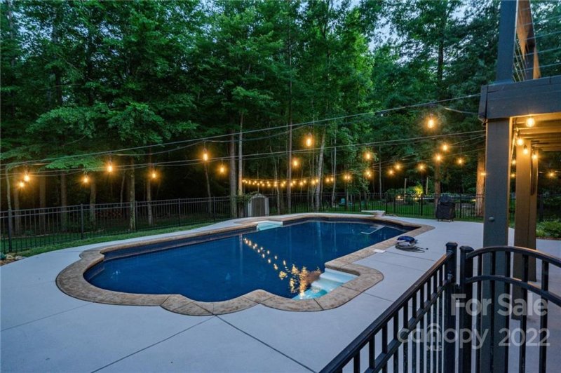 Property image 4 at 5407 Silver Creek Drive, Waxhaw, NC 28173