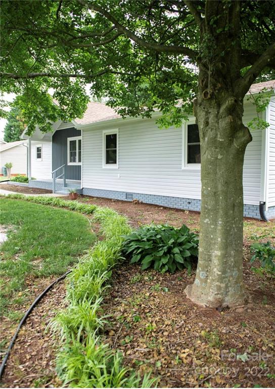 Property image 2 at 2602 Pine Forest Drive, Gastonia, NC 28056