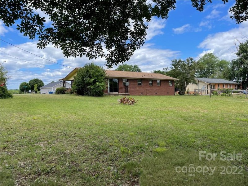 Property image 3 at 2408 28th Street, Hickory, NC 28601