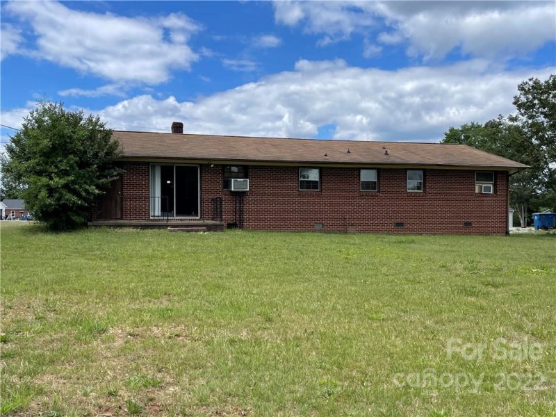 Property image 4 at 2408 28th Street, Hickory, NC 28601