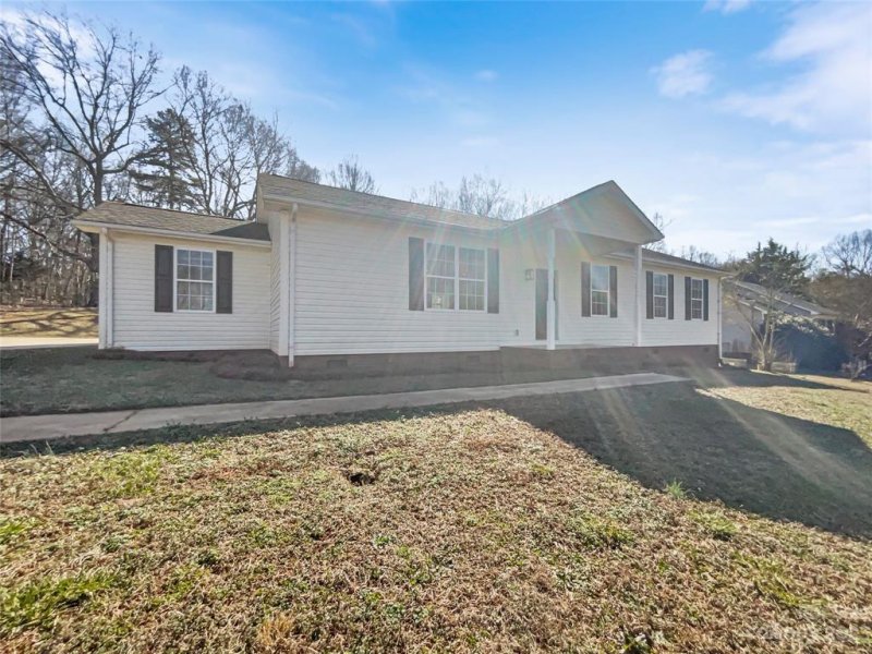 Property image 2 at 1185 Lyndsey Brook Court, Lincolnton, NC 28092