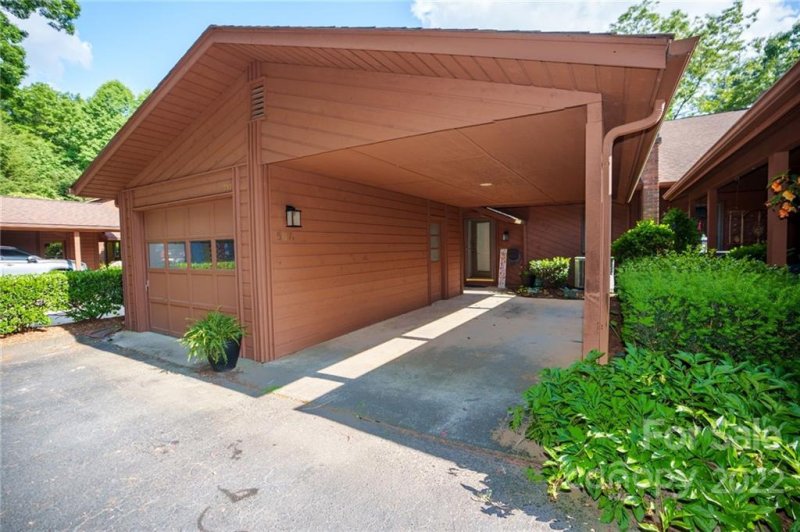 Property image 2 at 507 Woodfield Drive, Asheville, NC 28803