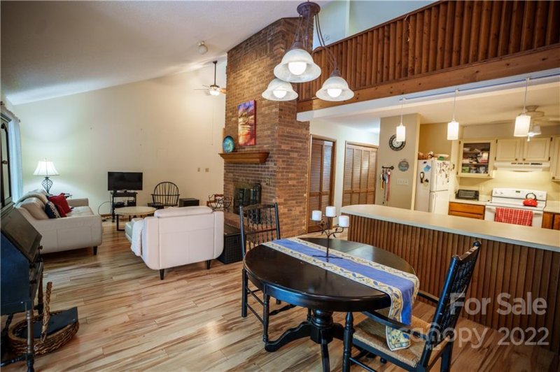 Property image 4 at 507 Woodfield Drive, Asheville, NC 28803